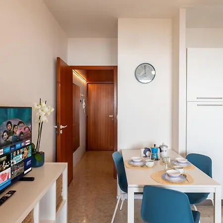 Apartmán Guesthost - Nest With Sea View Terrace *
