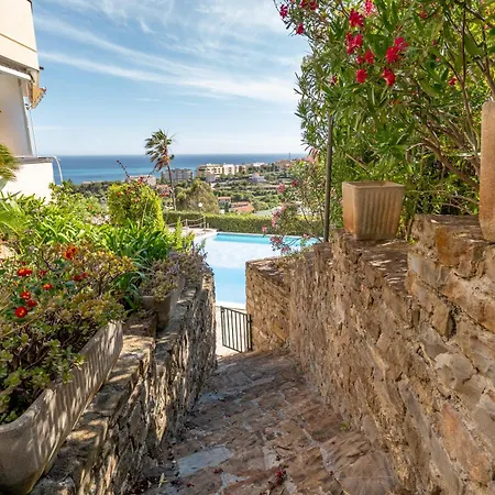 Guesthost - Nest With Sea View Terrace Apartmán Sanremo